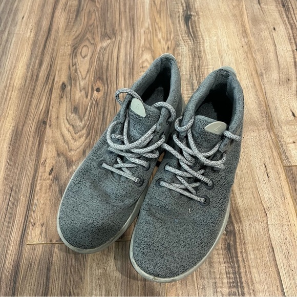 Allbirds Men’s Wool Runner High Top Sneaker - Picture 3 of 7